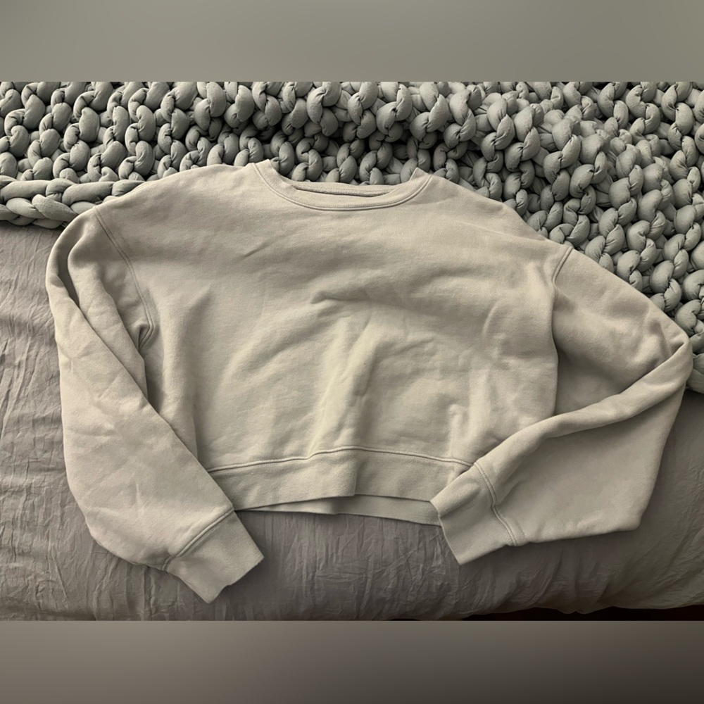 Girlfriend collective grey cropped sweatshirt